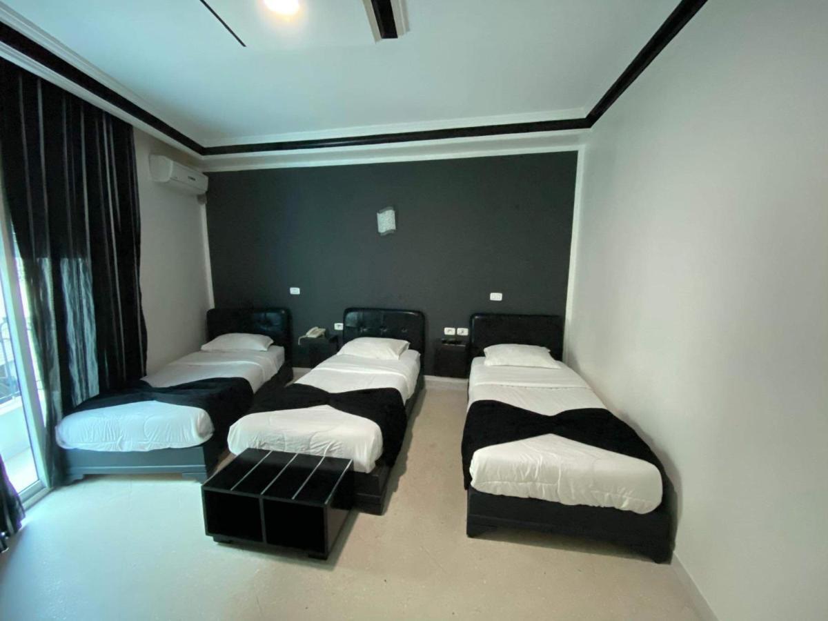 Hotel Le Calife Tunis Exterior photo
