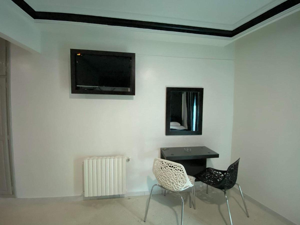 Hotel Le Calife Tunis Exterior photo